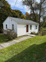 67 South Lake Street, Litchfield, CT 06759