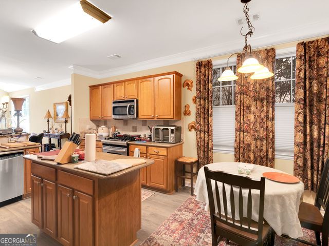 1141 Pebble Creek Lane, Locust Grove, GA 30248