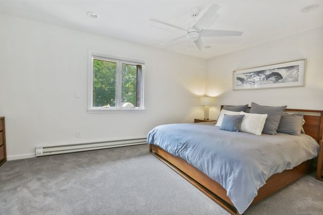 39 Wedgemere Road, Stamford, CT 06905