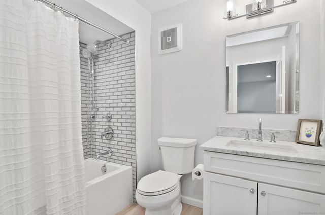 39 Wedgemere Road, Stamford, CT 06905