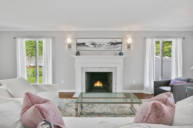 39 Wedgemere Road, Stamford, CT 06905