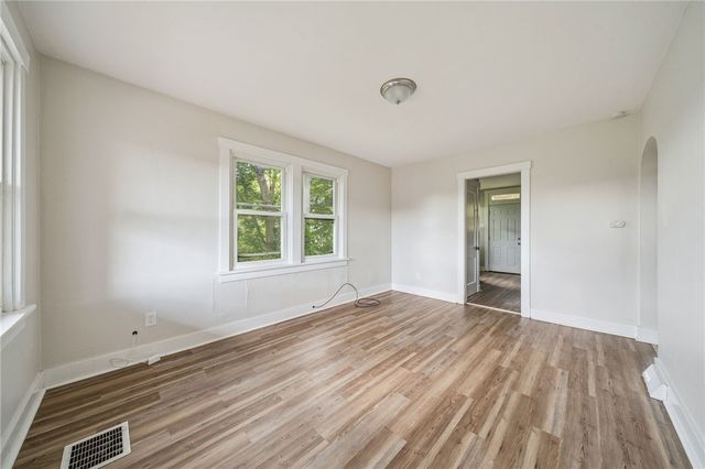 907 Vermont Avenue, White Oak, PA 15131