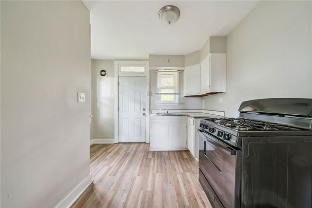 907 Vermont Avenue, White Oak, PA 15131