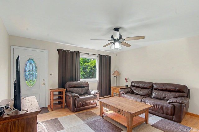 470 Ontario Street, Ronkonkoma, NY 11779