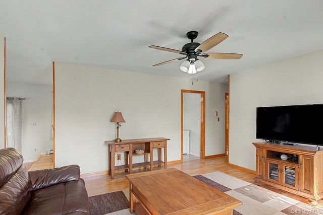 470 Ontario Street, Ronkonkoma, NY 11779