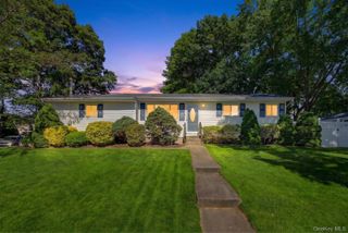 470 Ontario Street, Ronkonkoma, NY 11779