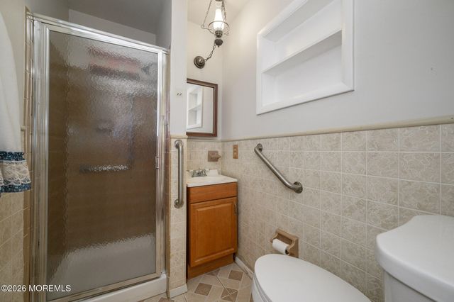 27 Bahamia Drive, Toms River, NJ 08757