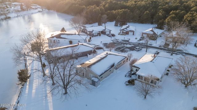 27 Bahamia Drive, Toms River, NJ 08757