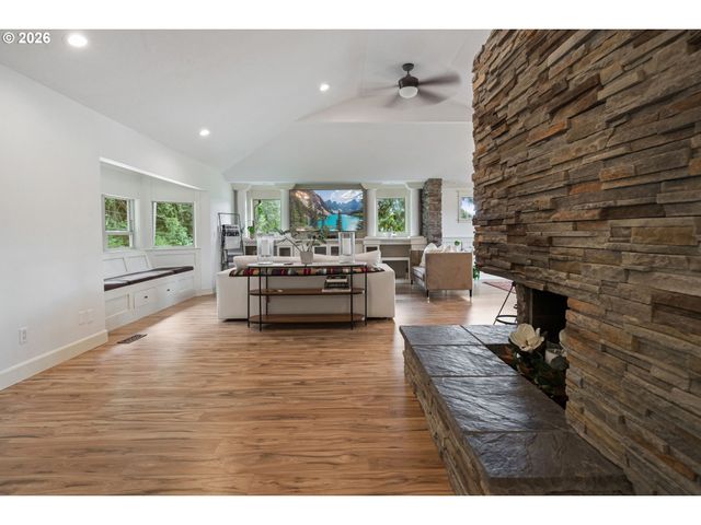 16474 S BRADLEY Rd, Oregon City, OR 97045