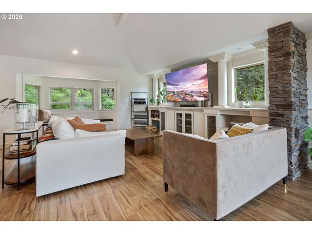 16474 S BRADLEY Rd, Oregon City, OR 97045