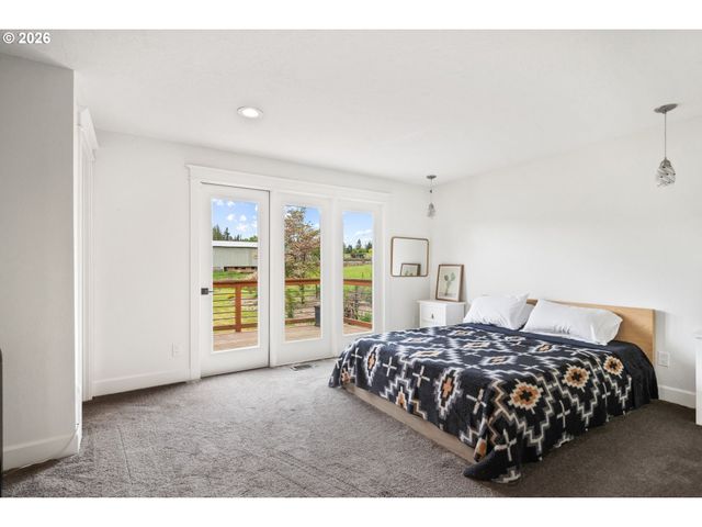 16474 S BRADLEY Rd, Oregon City, OR 97045