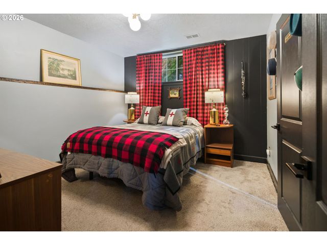 16474 S BRADLEY Rd, Oregon City, OR 97045