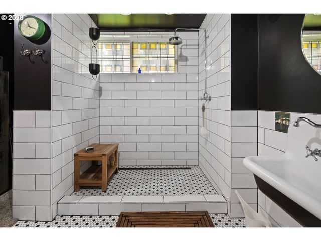16474 S BRADLEY Rd, Oregon City, OR 97045