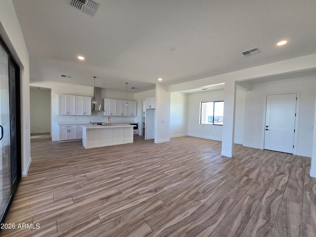 31060 N 213TH Drive, Wittmann, AZ 85361