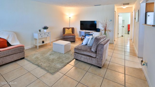 411 N Halifax Ave Apt 300, Daytona Beach, FL 32118