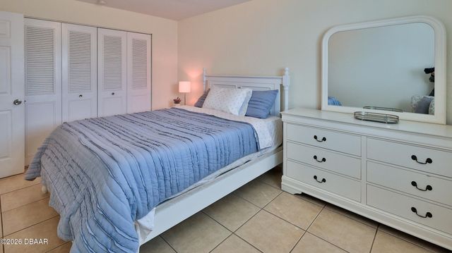 411 N Halifax Ave Apt 300, Daytona Beach, FL 32118