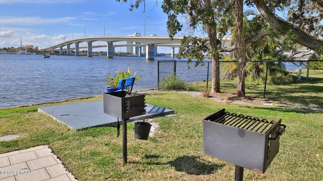 411 N Halifax Ave Apt 300, Daytona Beach, FL 32118