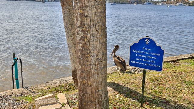 411 N Halifax Ave Apt 300, Daytona Beach, FL 32118