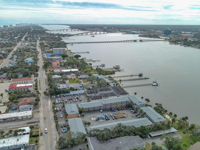 411 N Halifax Ave Apt 300, Daytona Beach, FL 32118