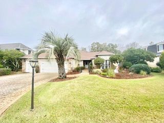 4401 Windrush Drive, Niceville, FL 32578