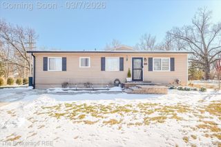4405 Green Lake Road, West Bloomfield Charter Township, MI 48323