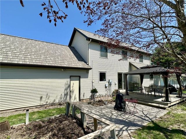 410 E Roosevelt Avenue, Fall Creek, WI 54742