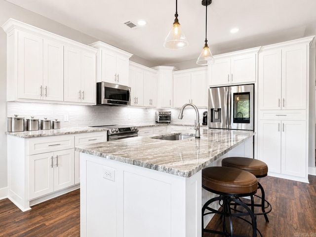 29 Wedgewood Drive, Greenbrier, AR 72058