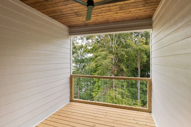 712 Fanning Bend Dr, Winchester, TN 37398