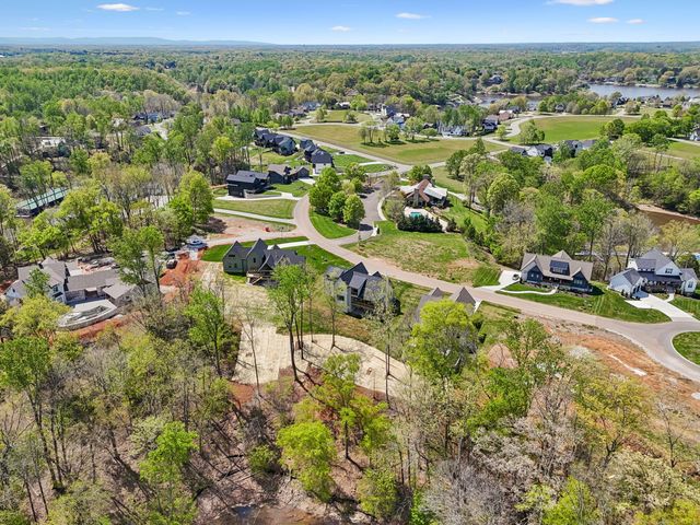 712 Fanning Bend Dr, Winchester, TN 37398