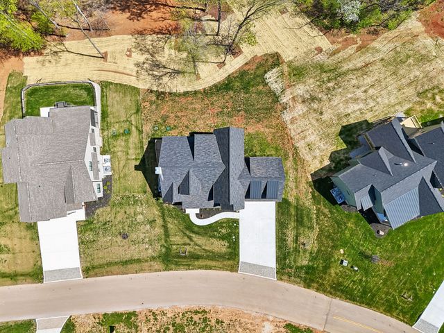 712 Fanning Bend Dr, Winchester, TN 37398
