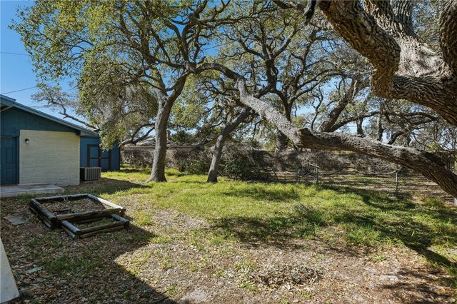 2111 Capeheart, Ingleside, TX 78362