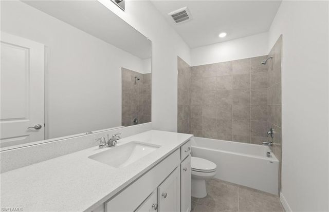 290 Silent Lake DR, Lehigh Acres, FL 33936