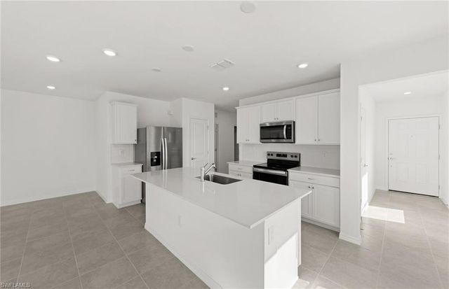 290 Silent Lake DR, Lehigh Acres, FL 33936