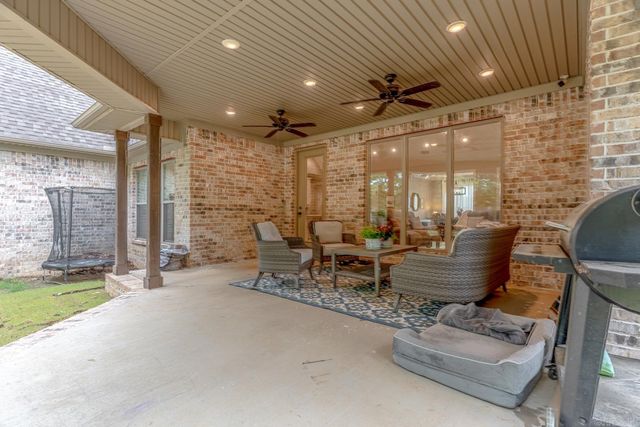 105 Gulley Dr, Brookland, AR 72417
