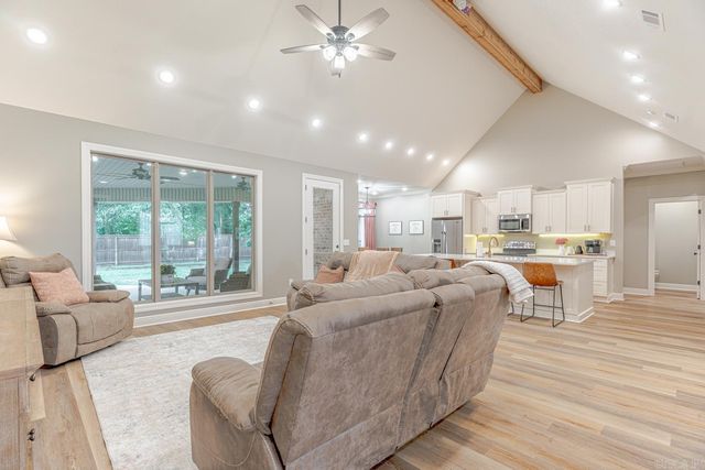 105 Gulley Dr, Brookland, AR 72417