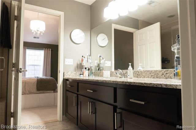 7852 Marie Drive 86, Shelby Twp, MI 48316