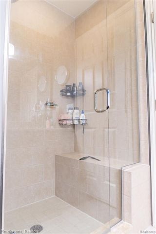 7852 Marie Drive 86, Shelby Twp, MI 48316