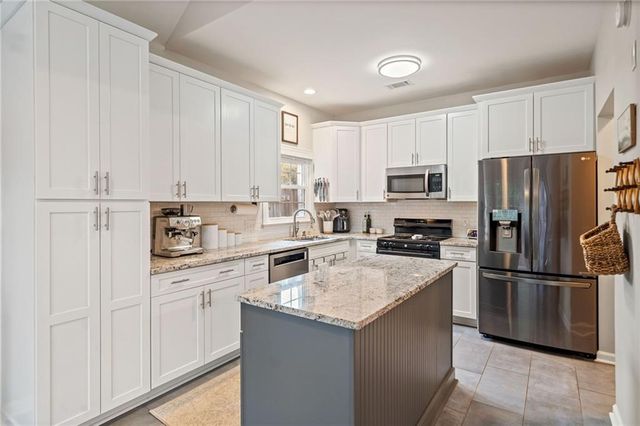 2376 Battle Forest Drive SW, Marietta, GA 30064