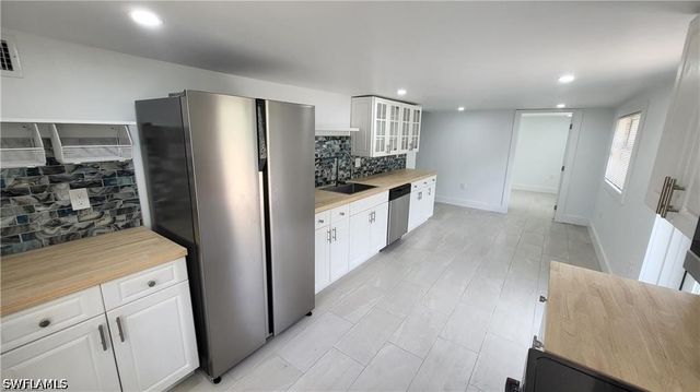 10671 Hampton ST, Bonita Springs, FL 34135
