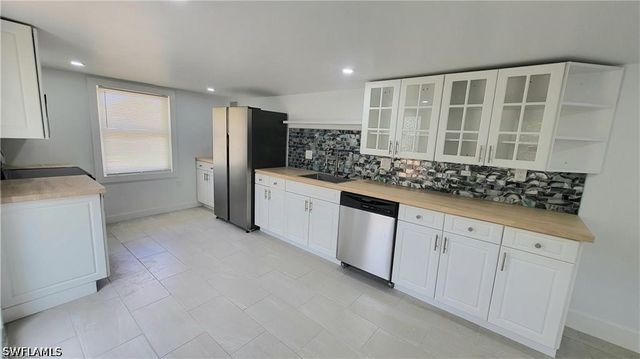 10671 Hampton ST, Bonita Springs, FL 34135
