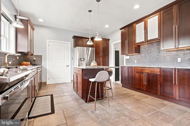 1407 BOYER BLVD, Norristown, PA 19401