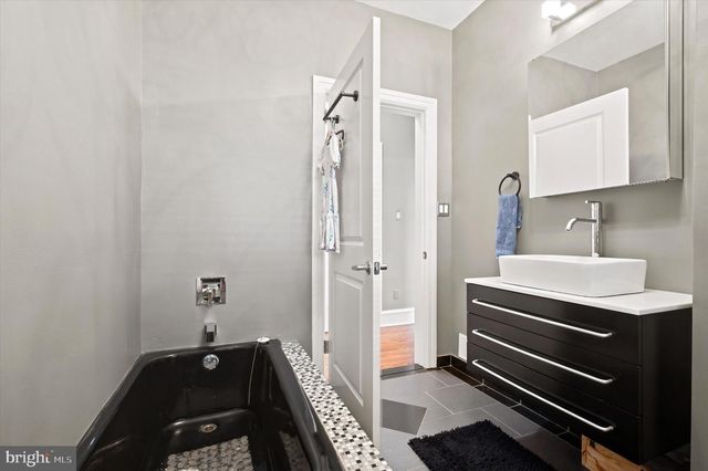 1407 BOYER BLVD, Norristown, PA 19401