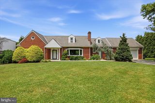 1407 BOYER BLVD, Norristown, PA 19401