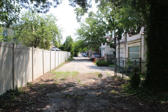 135 E GREENWOOD AVE, Lansdowne, PA 19050
