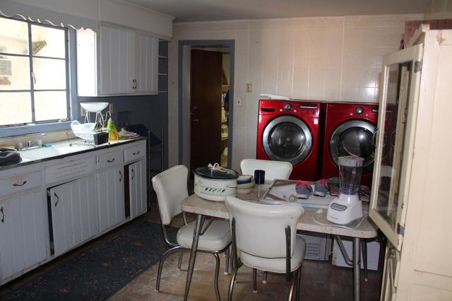 135 E GREENWOOD AVE, Lansdowne, PA 19050