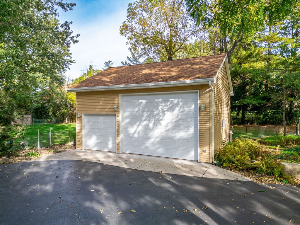 4917 Wayside Drive, Mchenry, IL 60051 — photo 3
