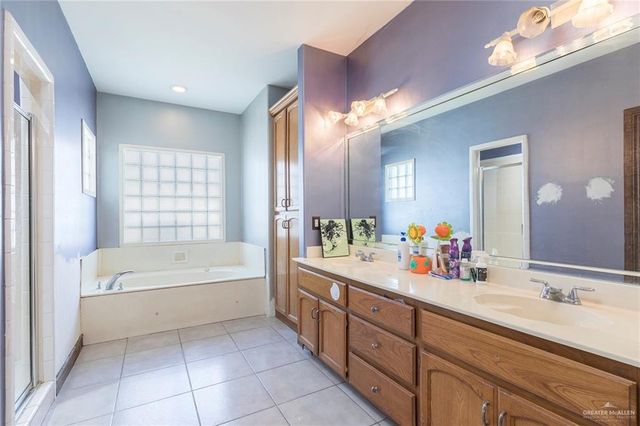 1409 W Calle Espana, Pharr, TX 78577