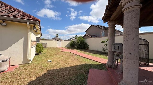 1409 W Calle Espana, Pharr, TX 78577