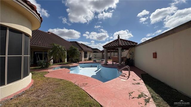 1409 W Calle Espana, Pharr, TX 78577