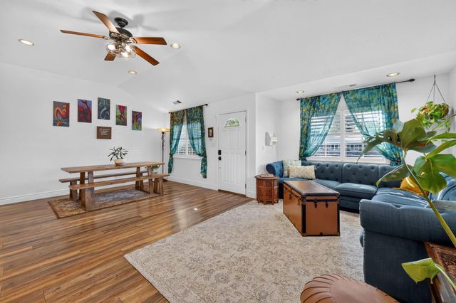 219 Persifer St, Folsom, CA 95630